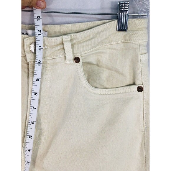 Zara Denim Flared Cropped Jeans Cream Color Women's 10 Raw Hem 26" Inseam - Picture 8 of 15
